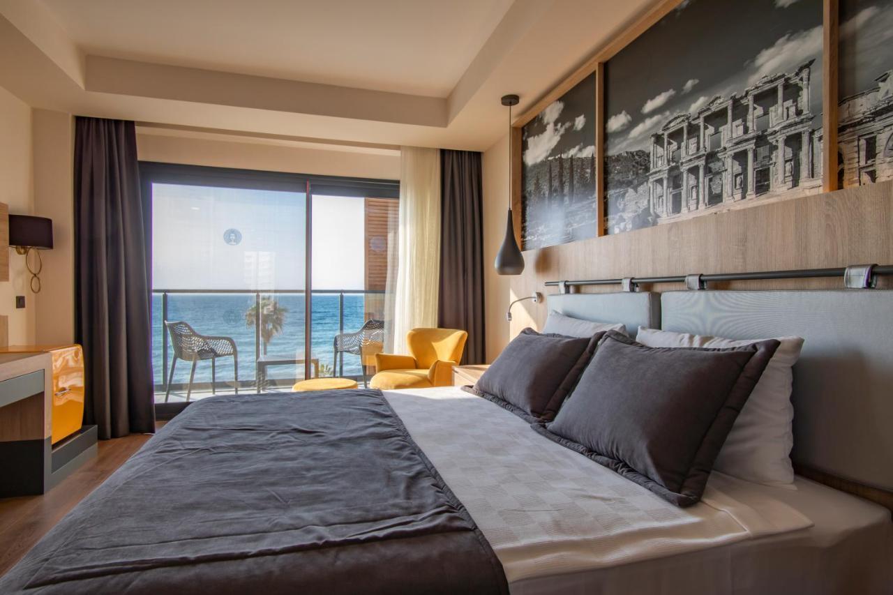 Maia Luxury Beach Hotel & Spa غوزيلْتْشاملِ المظهر الخارجي الصورة
