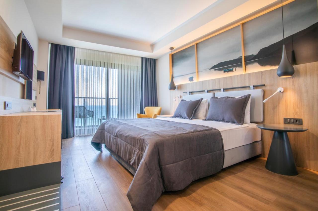 Maia Luxury Beach Hotel & Spa غوزيلْتْشاملِ المظهر الخارجي الصورة