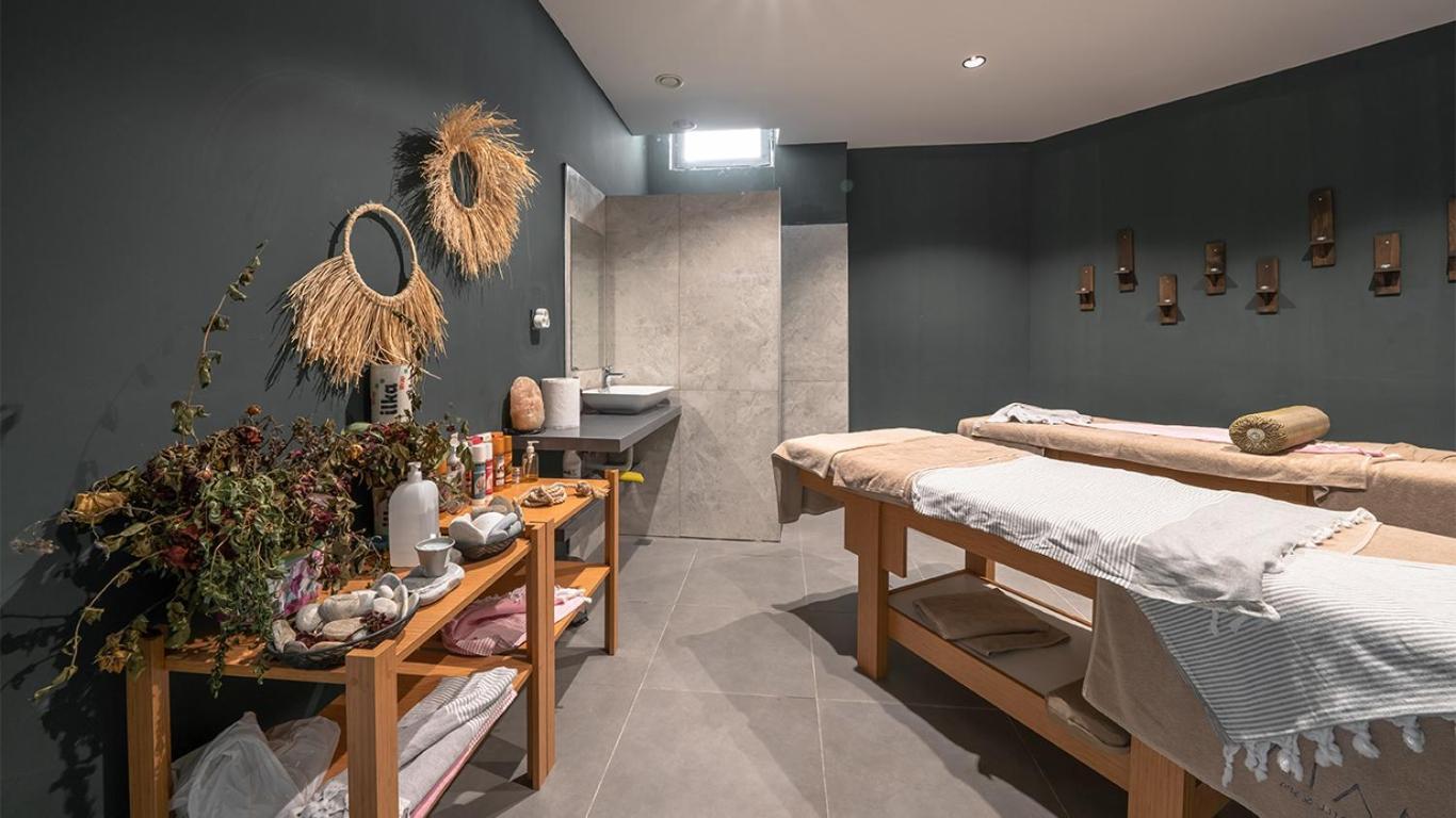 Maia Luxury Beach Hotel & Spa غوزيلْتْشاملِ المظهر الخارجي الصورة